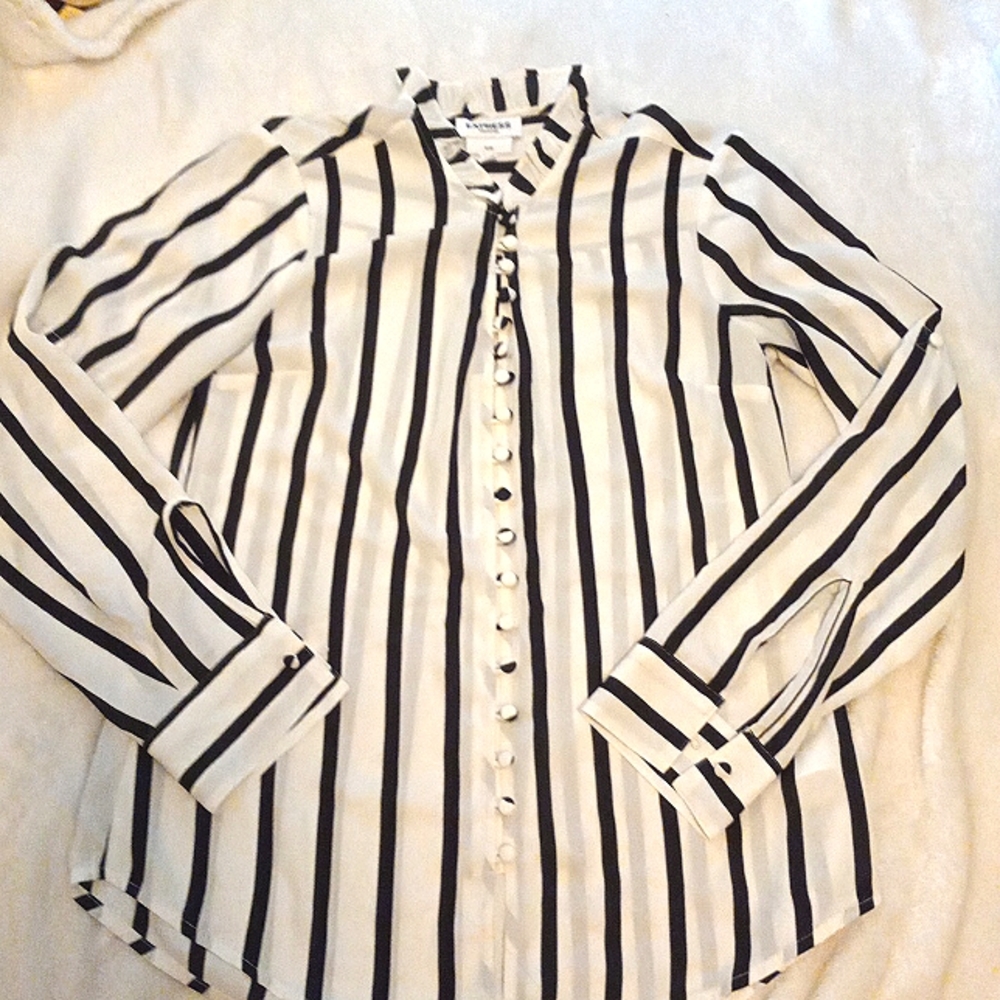 NWOT Express Black & White Striped Blouse, Small